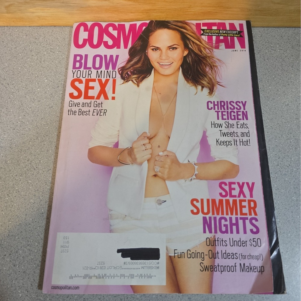 Cosmopolitan Magazine Chrissy Teigen, sexy summer nights, June 2014